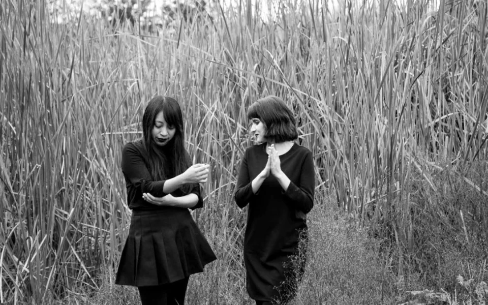 BIOLUMINIK: Ivonne Valdez y Eliz Gómez